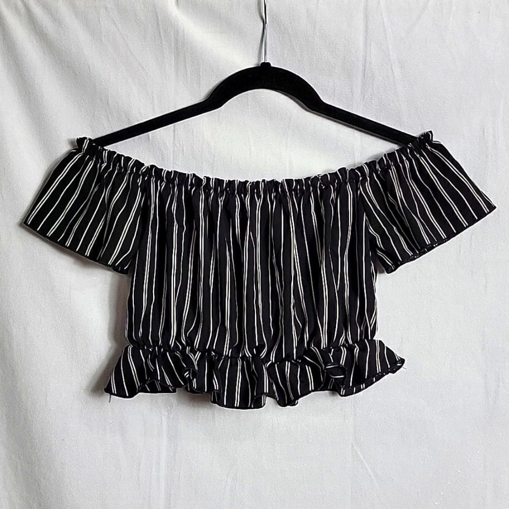🖤 5/$20 🖤 7 DAY WKND.. cropped, off the shoulder top..